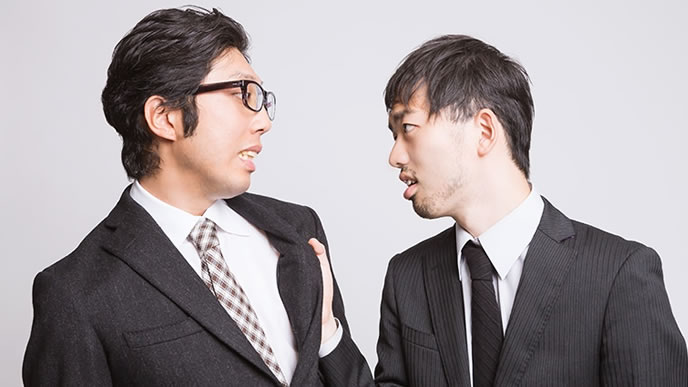 上司に楯突く部下