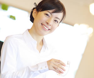 飲食業にやりがいを感じる女性