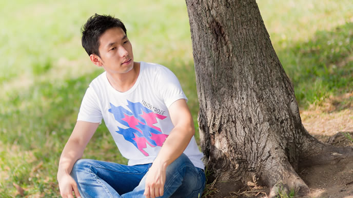転職しようか悩んでいる男性