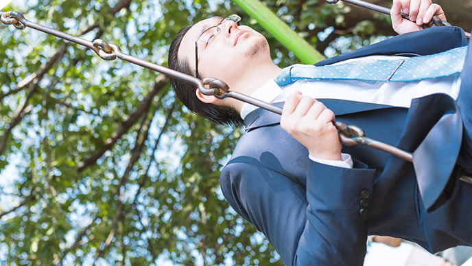 退職を決意してスッキリした表情の男性