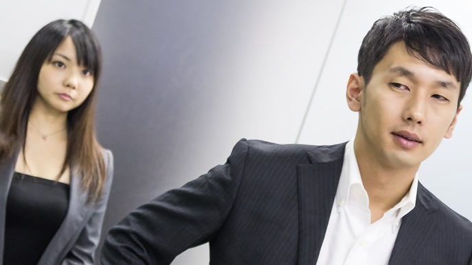 自分を良く見せたくて部下に嘘を吐く男性