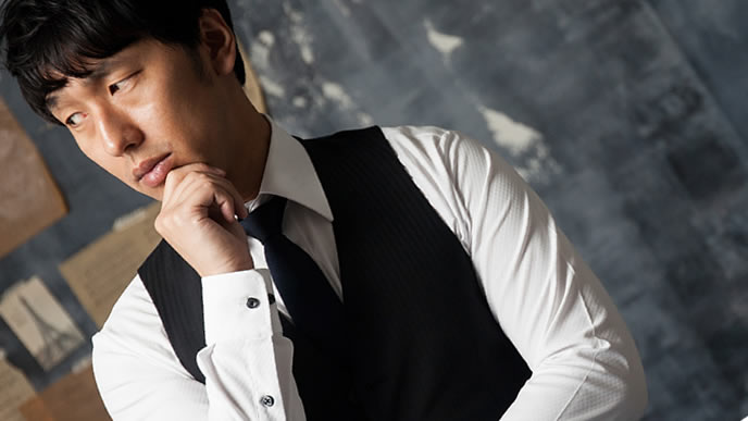 人間関係に悩みがあるバーテンダー