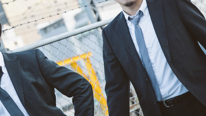 営業周りに必死な男性
