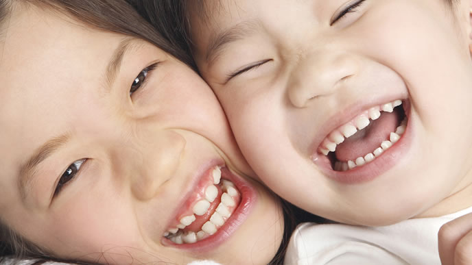 元気になる幸せな子供の笑顔