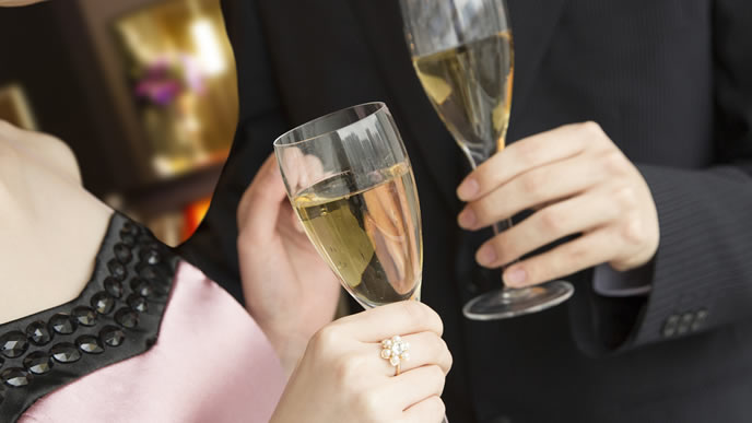 華やかな結婚式の披露宴