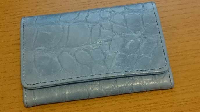 サックスブルーの名刺入れ