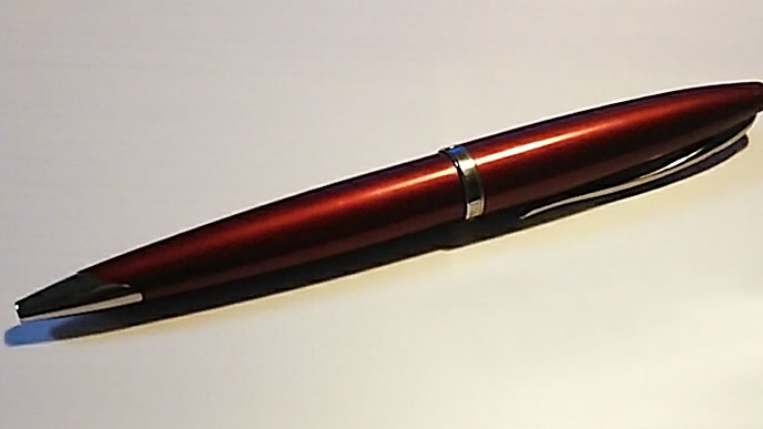 ビジネスで使っているWATERMAN（ウォーターマン）の赤いボールペン