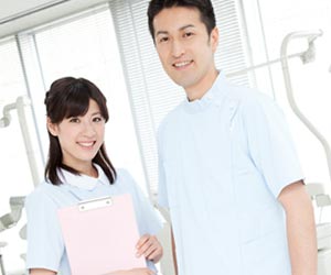 補助としての歯科助手