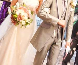 結婚式の新郎新婦