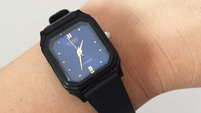 チープカシオ アナログウォッチ/LQ-142の腕時計