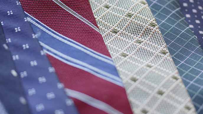 ネクタイの生地見本