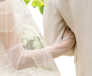 式場の新郎新婦