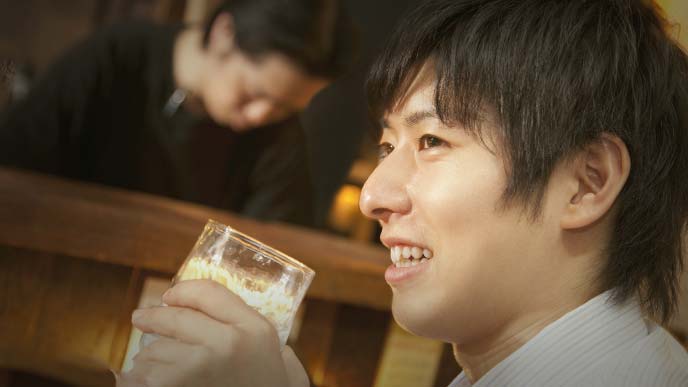 会社の飲み会で話せない新入社員が心がけたい3つのこと 退職assist 会社の飲み会で話せない新入社員が心がけたい3つのこと 退職assist