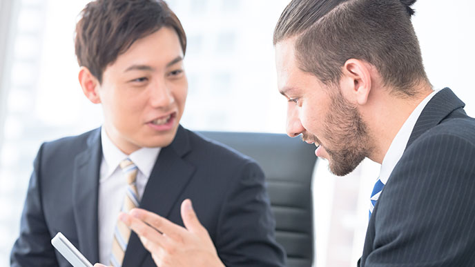 外国人とのコミュニケーション術 円滑に仕事を進めるコツ 退職assist